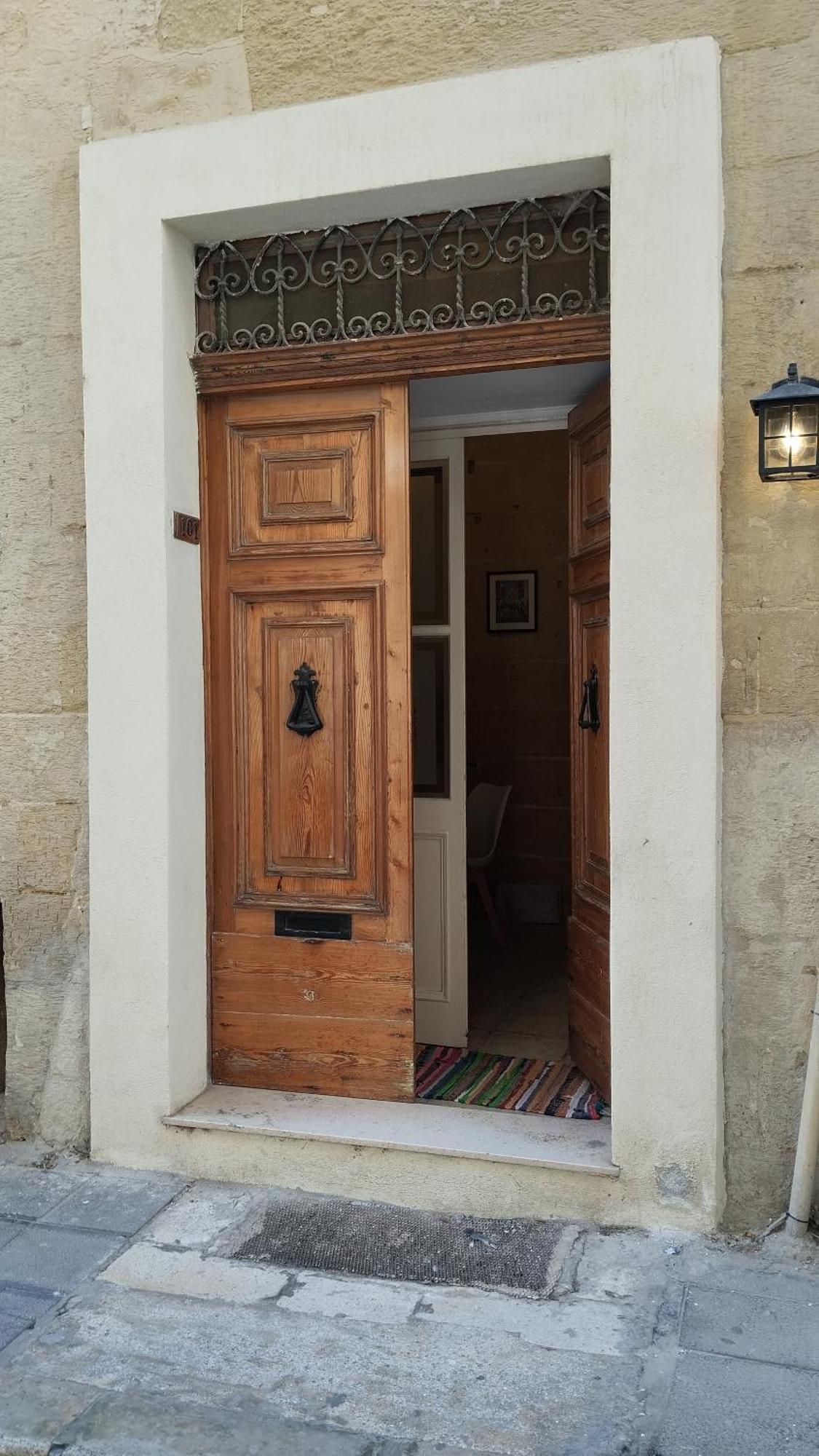 No. 101 In Valletta Kültér fotó